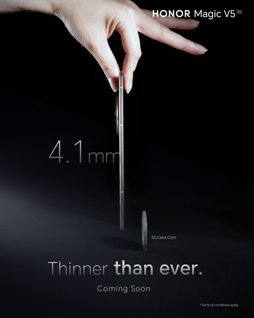 HONOR-Magic-V5-slimmer-comparable-to-a-50-cent-coin-1-819x1024 [Preview] HONOR Magic V5 Bakal Dilancar 15 Julai – Telefon Lipat Paling Nipis Dunia?